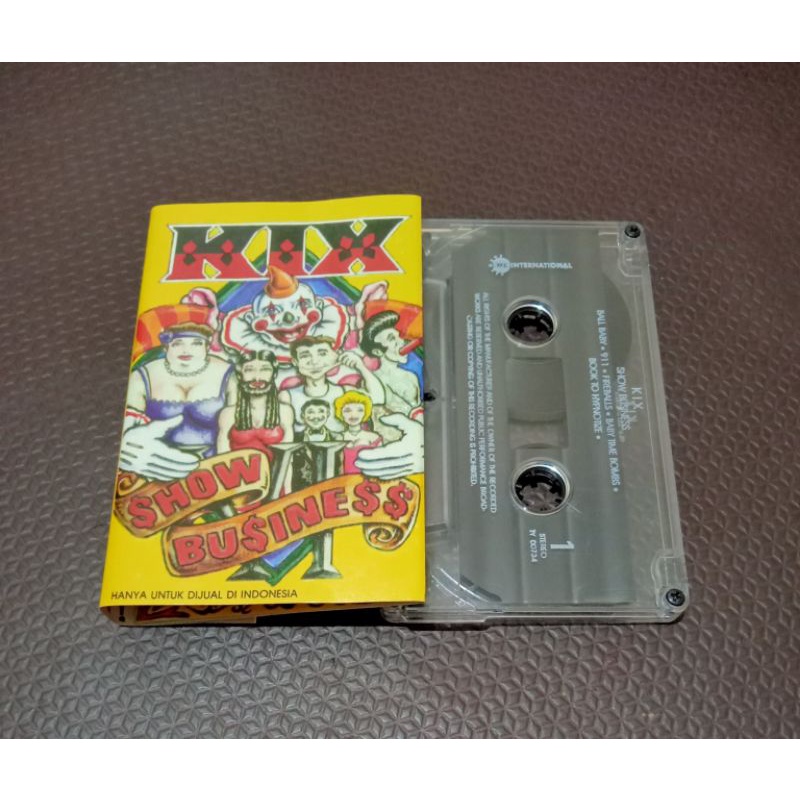 Kaset pita KIX - show business