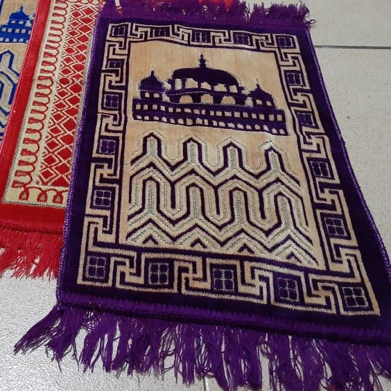 Sajadah Bulu Turkey Kecil / Sajadah Muka Tebal Kecil 60 x 35 cm