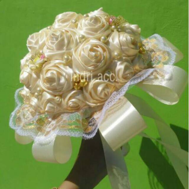  Buket Bunga Satin  Bucket Bunga  Murah Handmade Shopee 