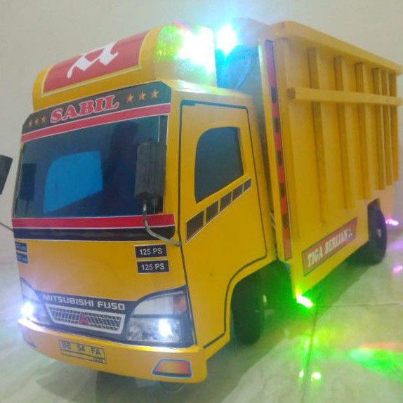 Truk oleng Miniatur Truk Truk oleng kayu + lampu ukuran BESAR PANJANG 52 CM