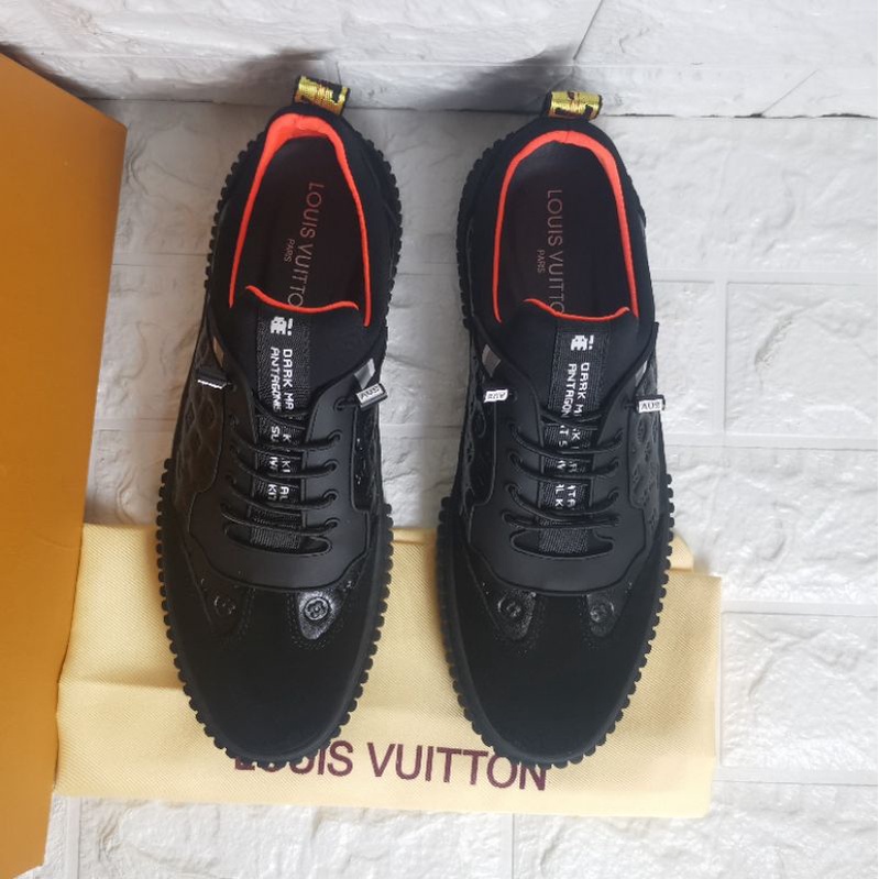 sepatu lv sneaker pria cowok lou is vuitton shoes casual baru hitam mirror quality kulit asli Black leather