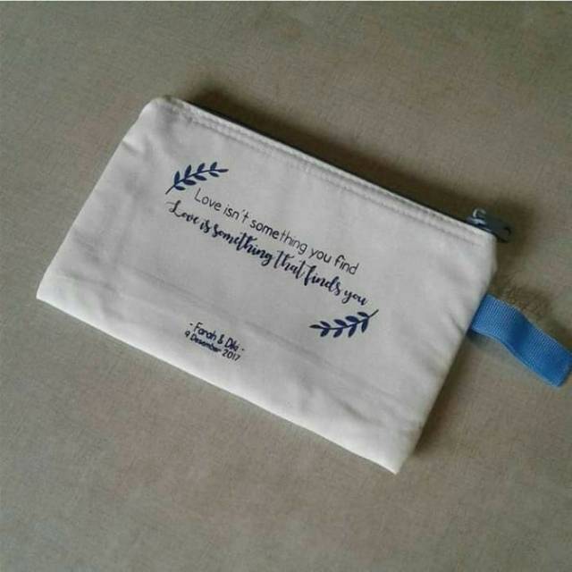 Souvenir pouch blacu sablon kemas mika