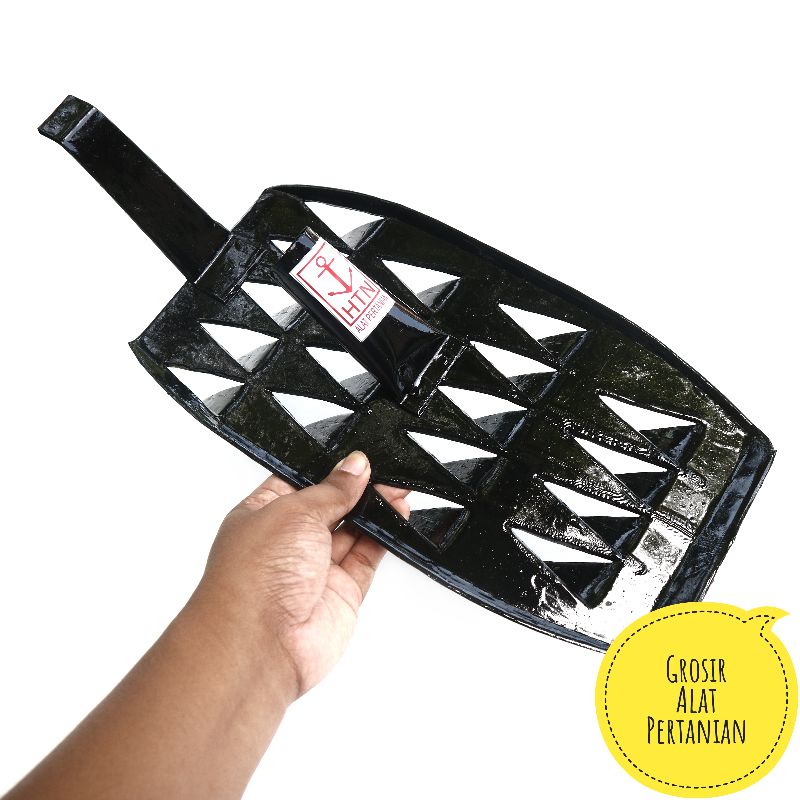 Osrok Jumbo 18cm Garuk Padi Sawah Alat Matun