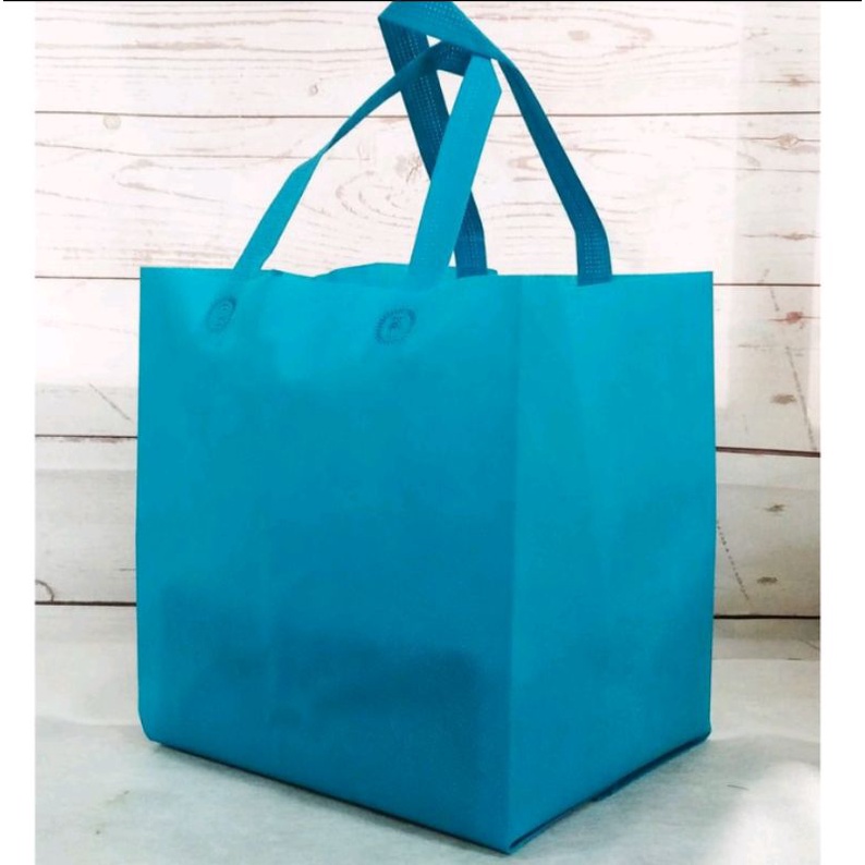 

Tas Kain Spunbond R10K R10B 23x23x25 Goodie Bag