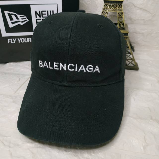 TOPI BALENCIAGA ORIGINAL SECOND BEKAS