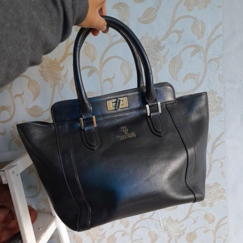 SOLD✅Vera Wang  preloved.