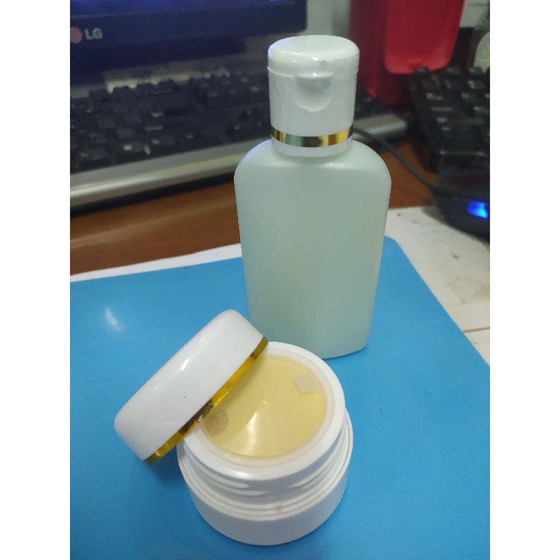 FARMASI CREAM SIANG DAN SABUN AHA