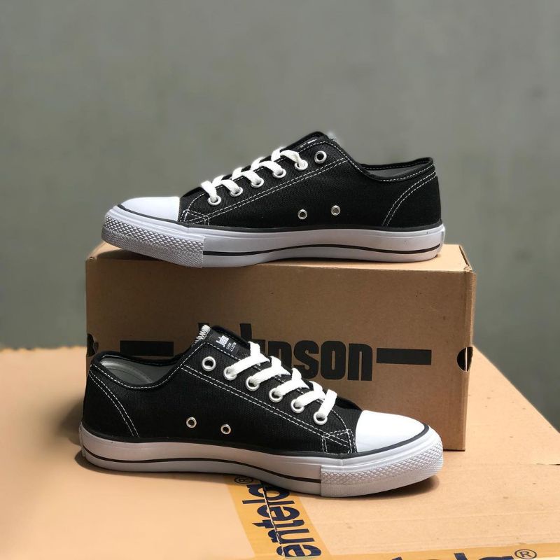 Johnson Basic LowCut (LC) Black White