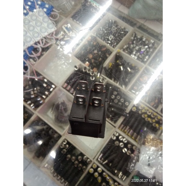 Saklar Suit ON OFF Besar 4kaki  + peer jual per/10pcs