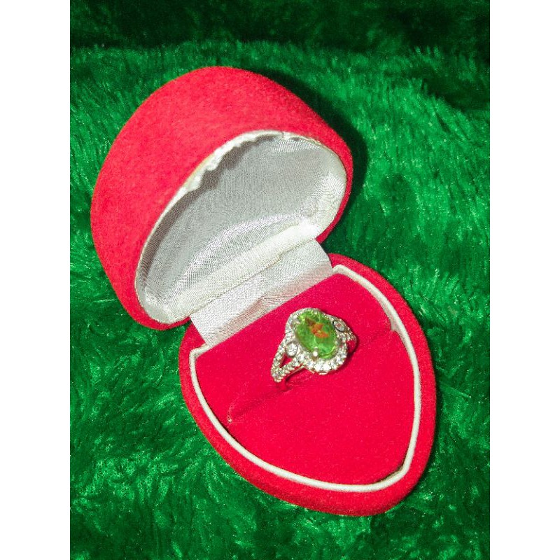 Cincin Batu permata peridot/ asli / bukan sintesis/ untuk pria dan wanita