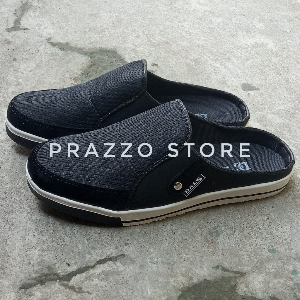 Wise - Sandal Selop Pria - Sandal Selop Kulit Sintetis Hitam - SK03