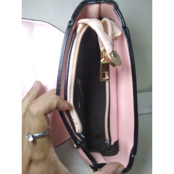 tas slempang wanita cantik &amp; menarik barang import kualitas bagus