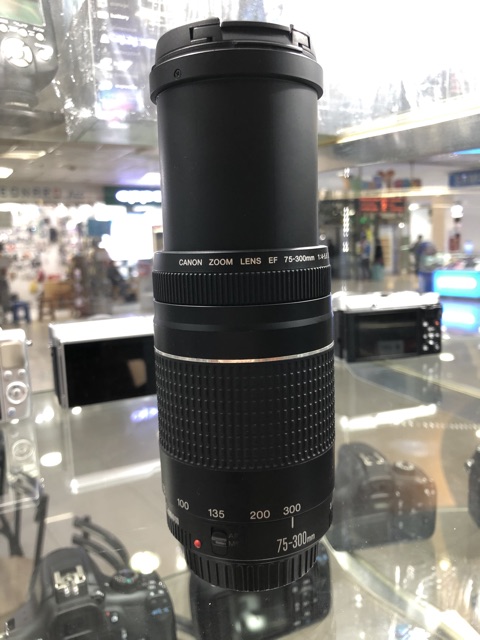 Jual Lensa Canon Ef 75 300mm F 4 5 6 Iii 2nd Display Indonesia Shopee Indonesia