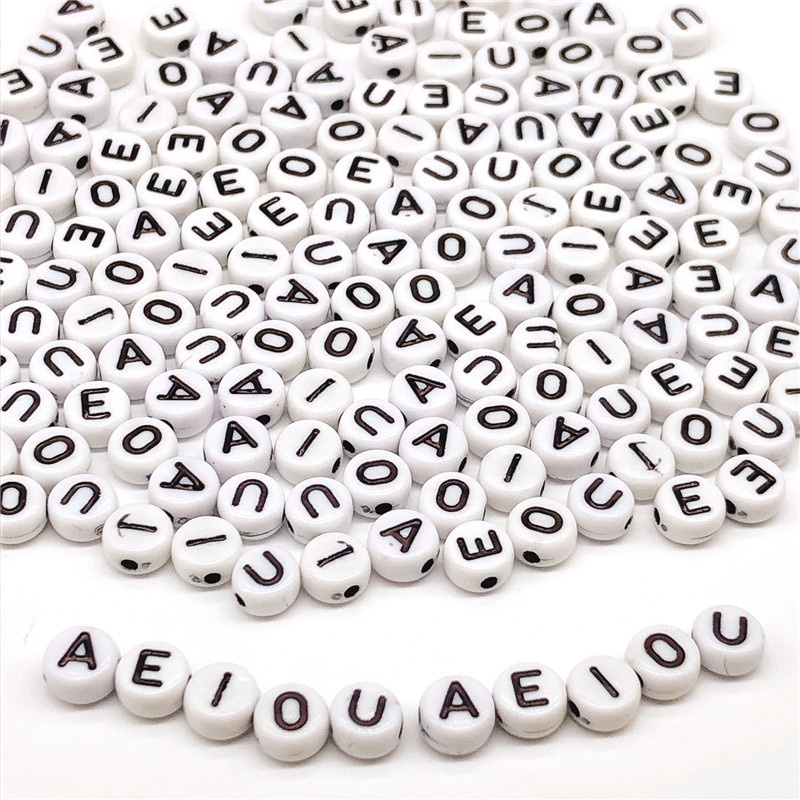 A,e,i,o,u,u Vowel 50pcs Manik-Manik Huruf 6mm Bahan Akrilik