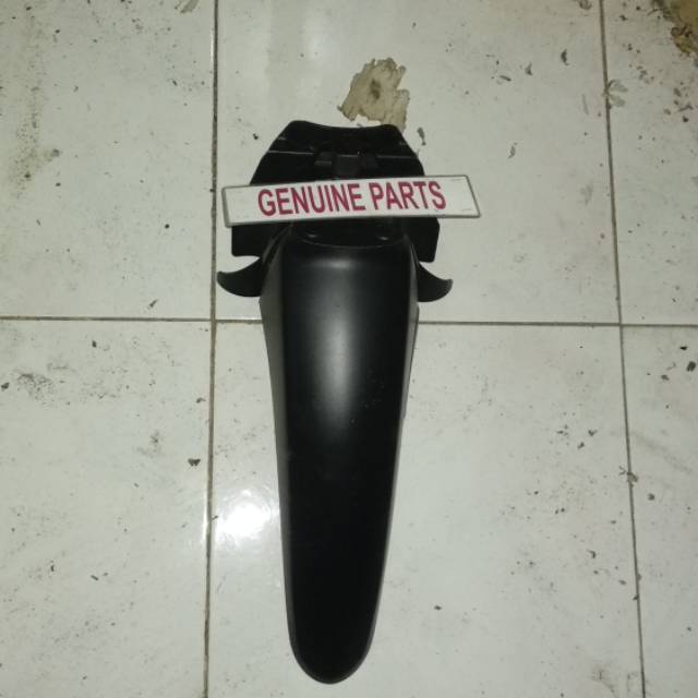 Spakbor Selebor Sepakbor Bagian Belakang B Revo 110 2009 2010 61200-KWW-A00 Orginal Ahm