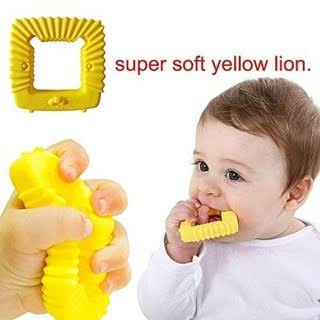 Mombella Lion Teether Gigitan Bayi