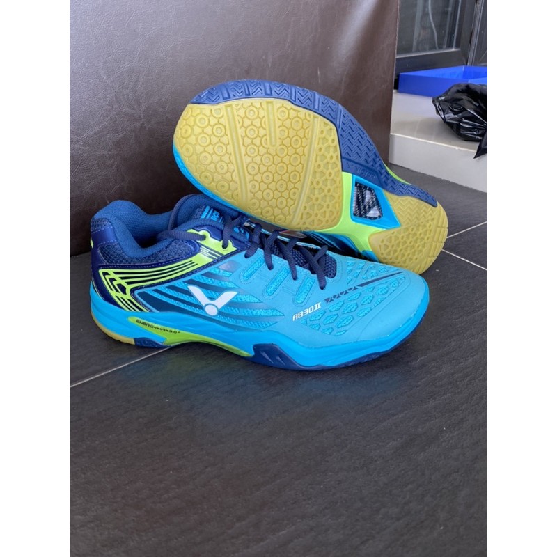 Sepatu Victor A830 II