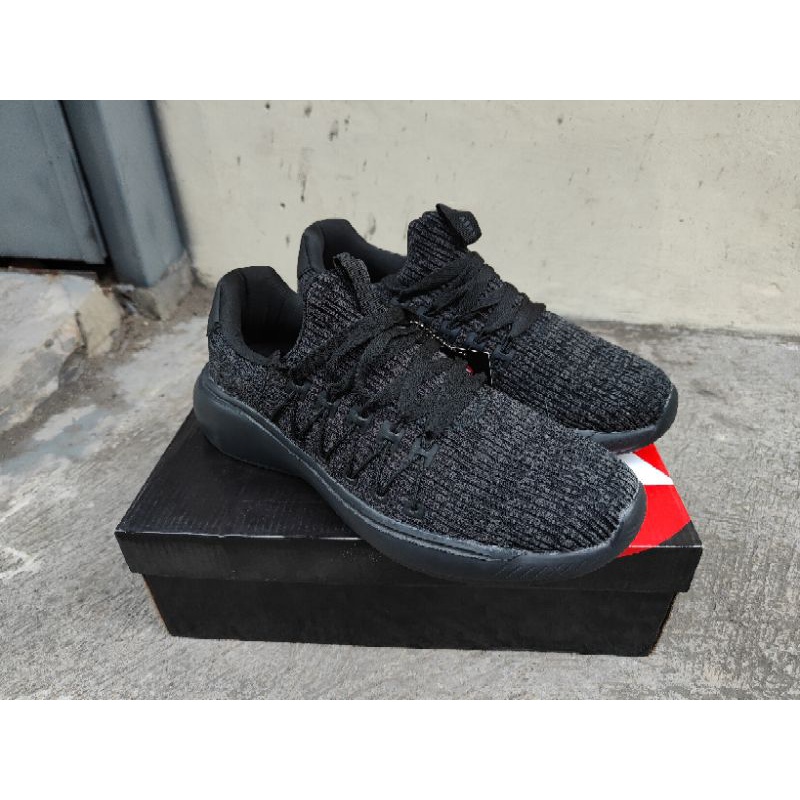 Sepatu Airwalk Mayles Full Black Cowok