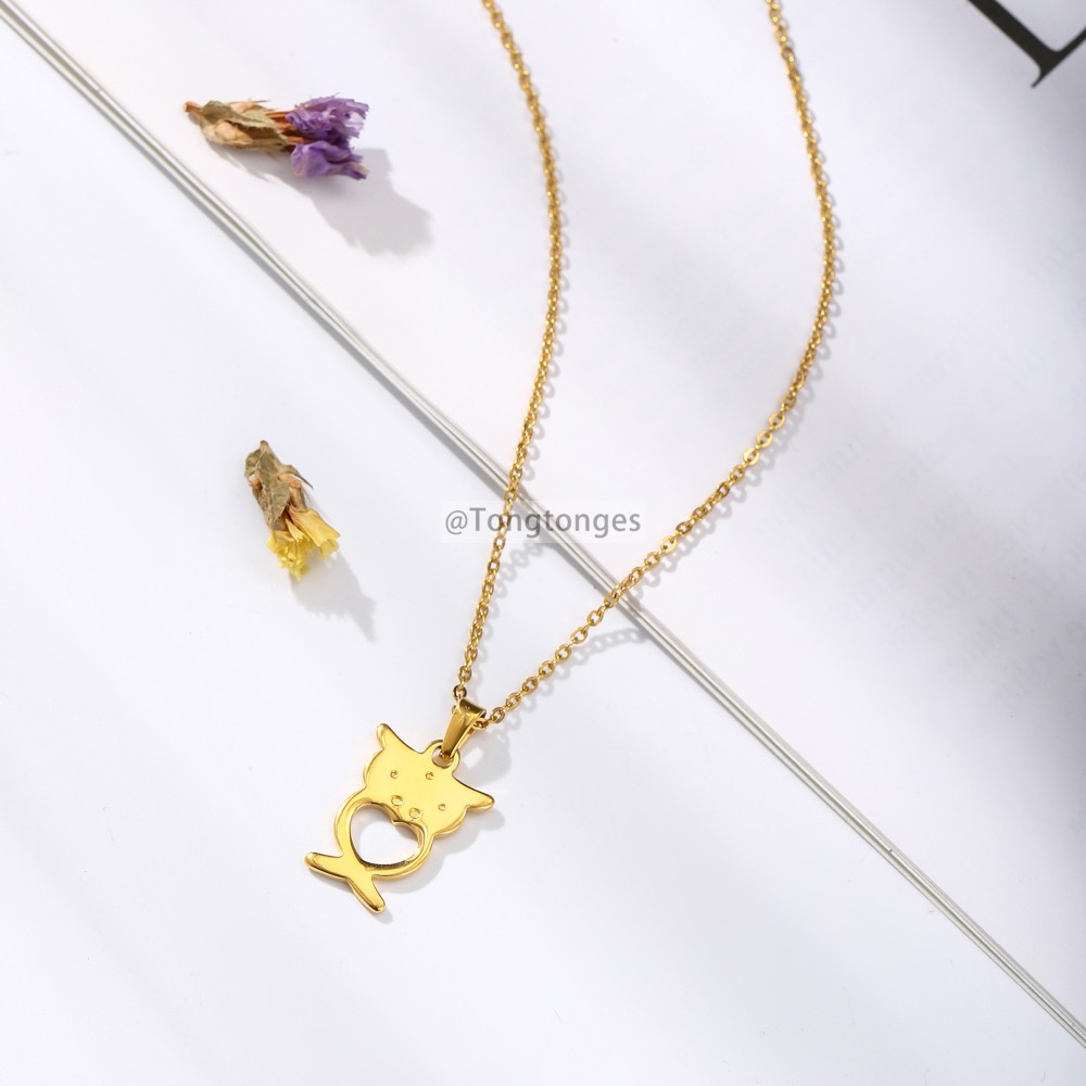 【CELEB】Simple Daisy Pendants Necklaces Women Man Charm Collar Korean Design Romantic Choker S68