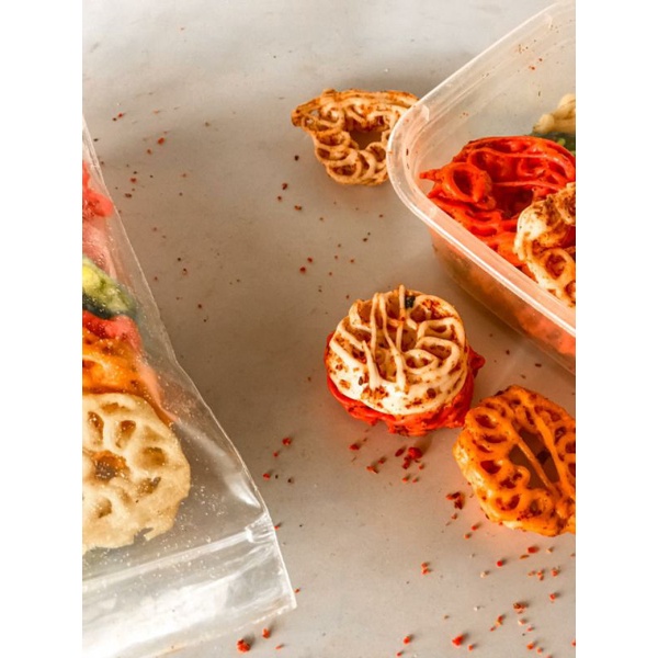 

kerupuk mawar khas garut berbagai varian rasa #cemilanenak #cemilangurih #cemilanmurah #cemilangarut #cemilanoriginal #cemilankeju #cemilanpedas