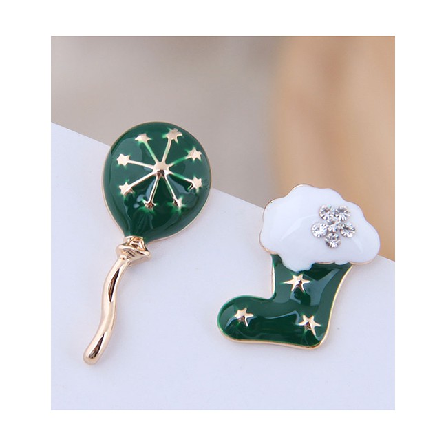 LRC Anting Tusuk Fashion Christmas Hot Air Balloon Christmas Boots Asymmetric Stud Earrings A58320