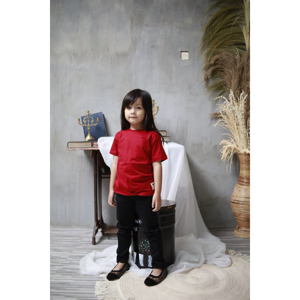 Kaos Polos Anak Pendek Merah Hati