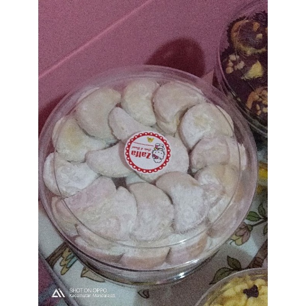 

PUTRI SALJU | KUE SALJU | KUE KERING LEBARAN 500g