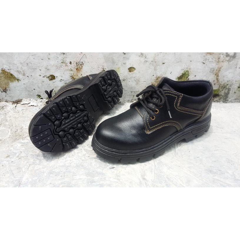 Sepatu Safety Raptor Black Ptl size 38 s/d 43