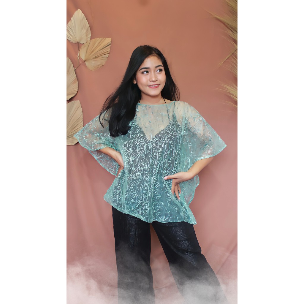 Cape Blouse  Tille Mutiara