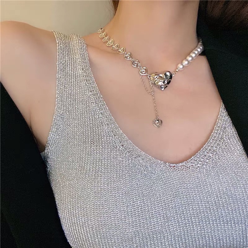 YEEZII Kalung Rantai Choker Hias Liontin Hati Mutiara Warna Silver Gaya Korea Retro Untuk Wanita