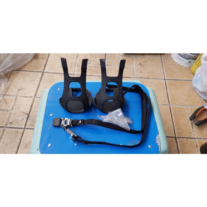 Toeclip / Strap Pedal Sepeda Balap Vintage Taiwan Black Plastic NOS