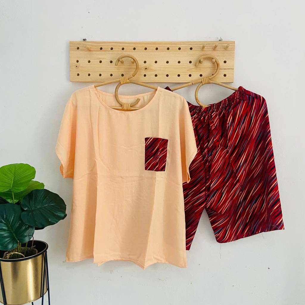 Zahra One Set Wanita Kekinian Jumbo Baju Setelan Wanita Lengan 7/8 Celana Kulot Casual LD 128 cm