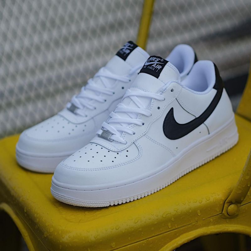 NIKE AIR FORCE 1 LOW WHITE BLACK