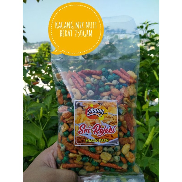 

kacang koro mix nutt