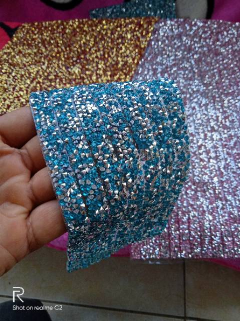 Diamond tikar motif acak