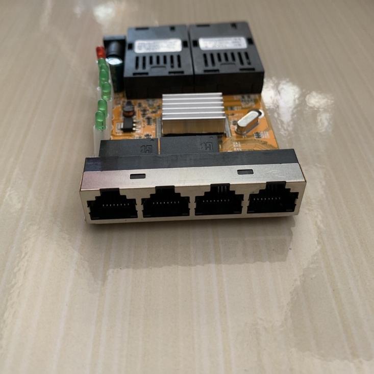 Harga TERMURAAH.. Media Converter 2 FO 4 LAN Support POE