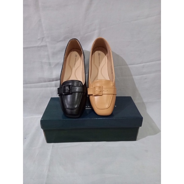 Flat shoes wanita FRANSISCA RENALDY L.LARA