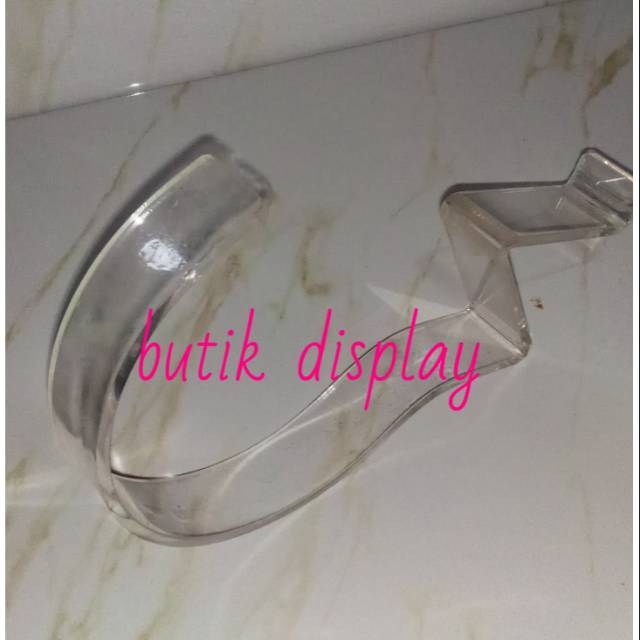 

acrylic pajangan gesper