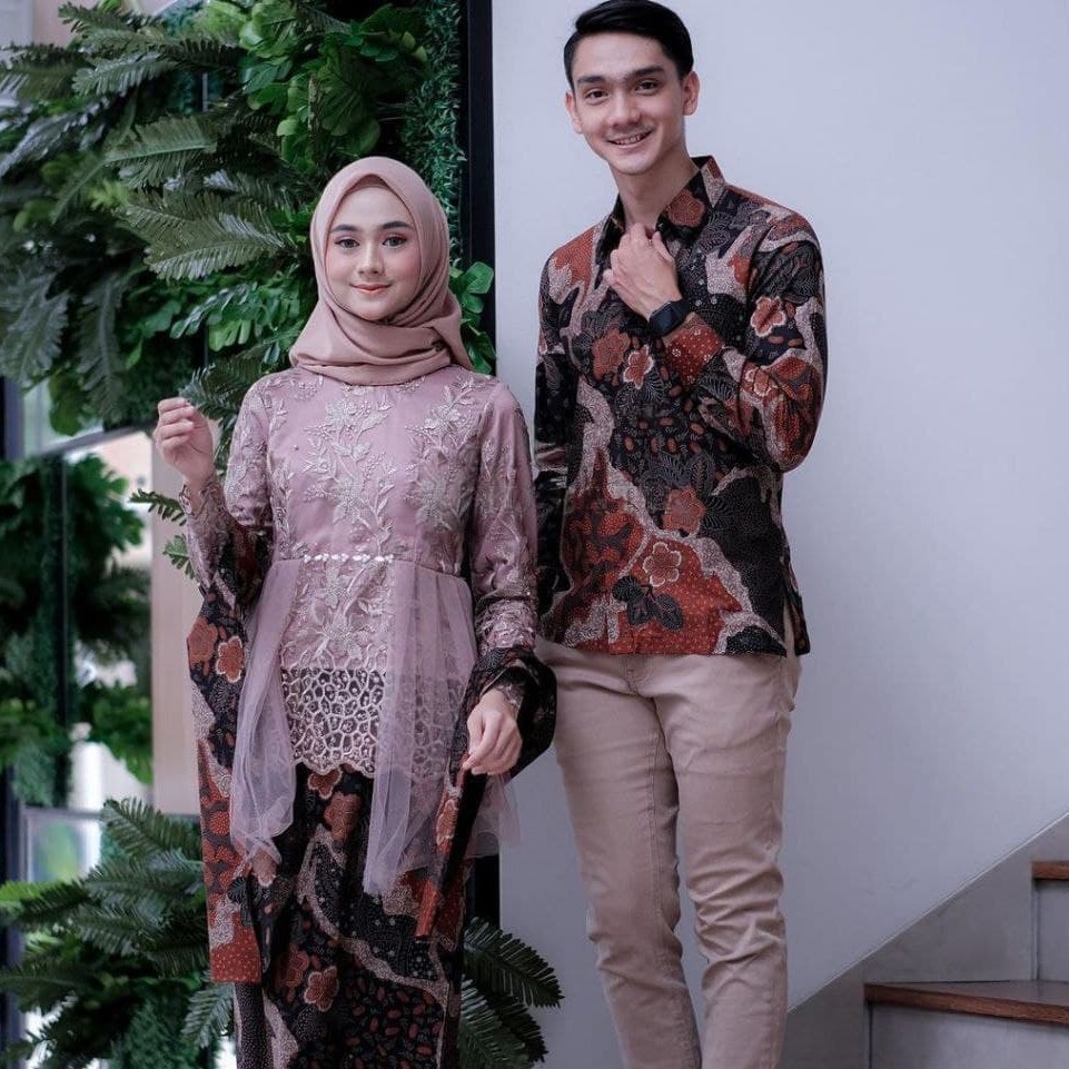 WID BATIK KEBAYA COUPLE SEMI PRANCIS Katun BAHAN KEBAYA FRANCE CORNELI COUPLE NAIRA BATIK COUPLE