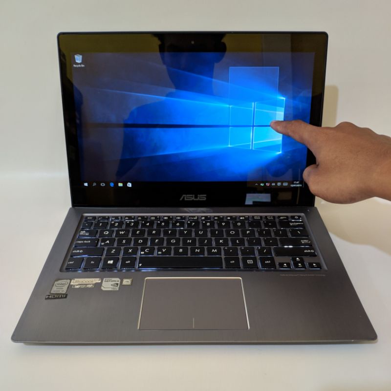 laptop Super mewah touchscreen asus ZenBook Ux302L - core i5 ram 10gb dual vga Nvidia GeForce GT 730m