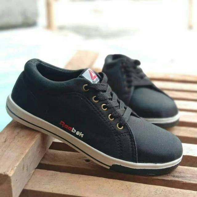 SEPATU REBBOK MURAH