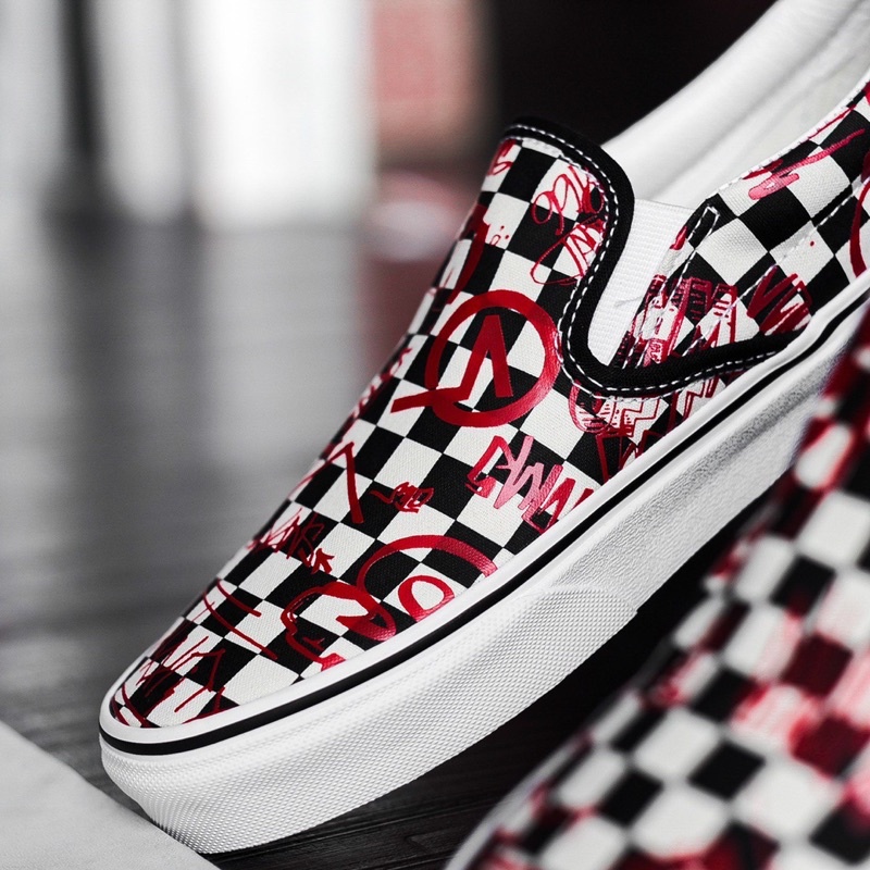 VANS SLIP ON CREW CHECKERBOARD RED CLASSIC ORIGINAL 100%