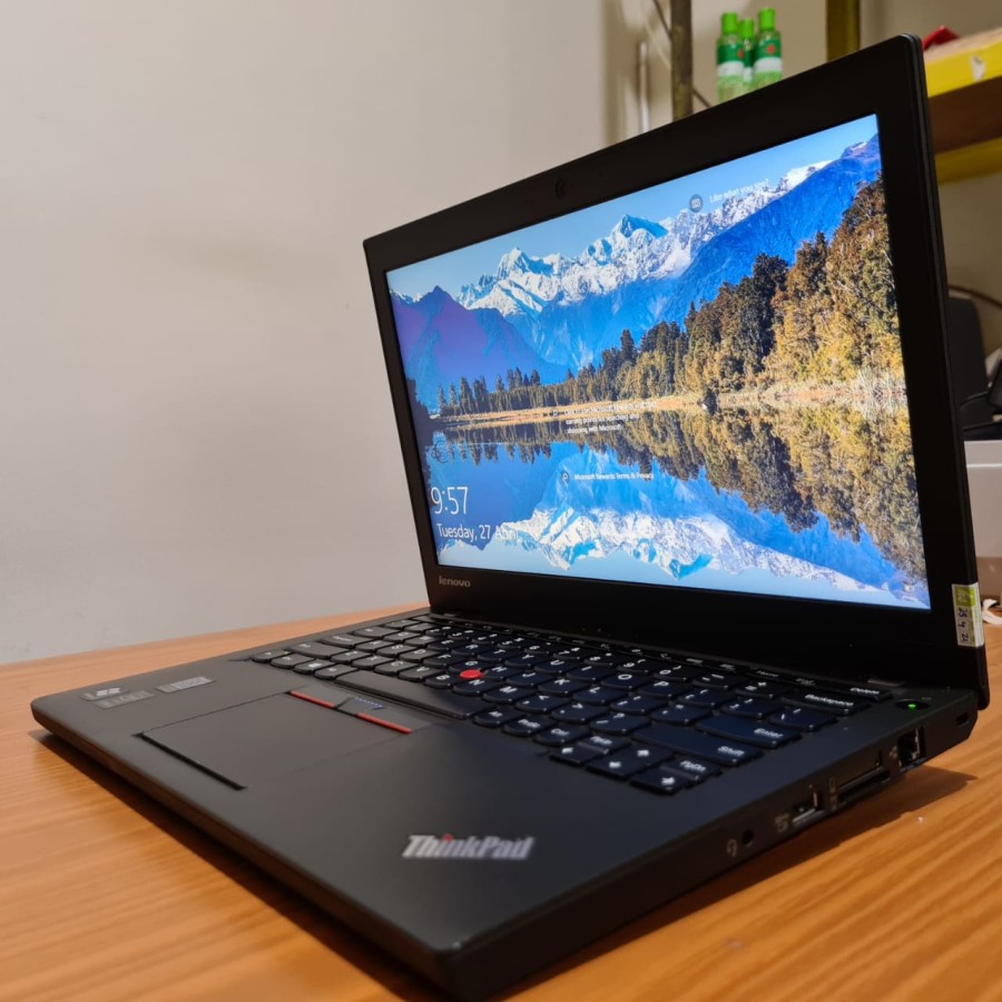 Lenovo Thinkpad X250 Intel Core i5 5300U 4GB HDD 500GB US KEYBOARD ORIGINAL-1