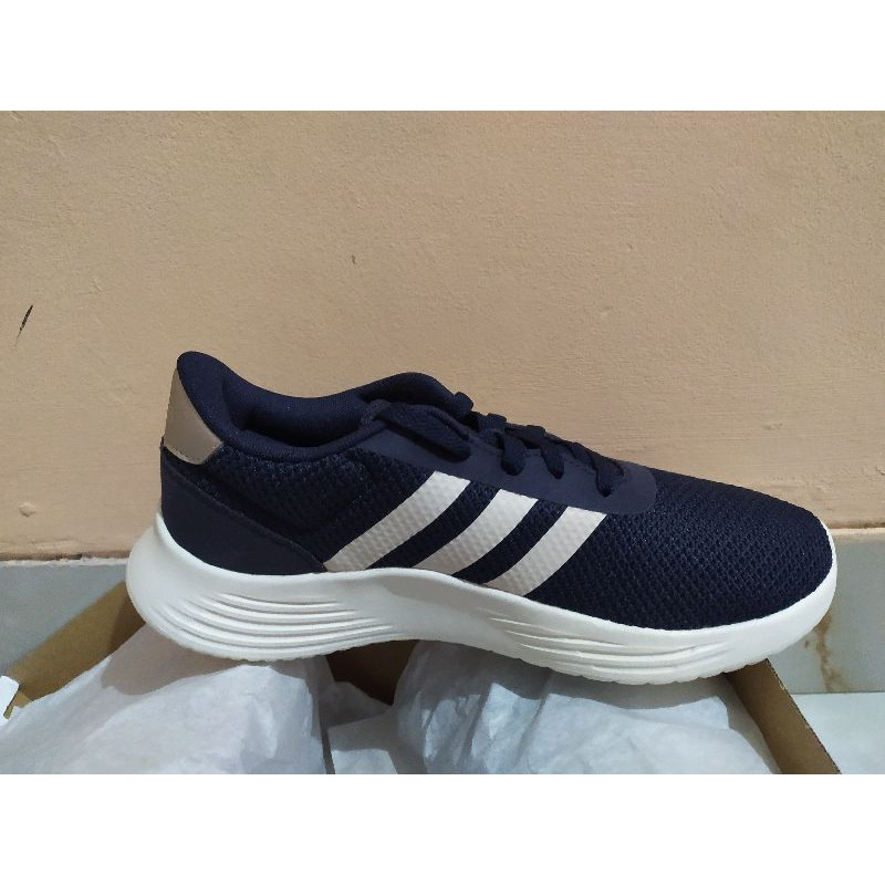 Sepatu Running Adidas Lite Racer