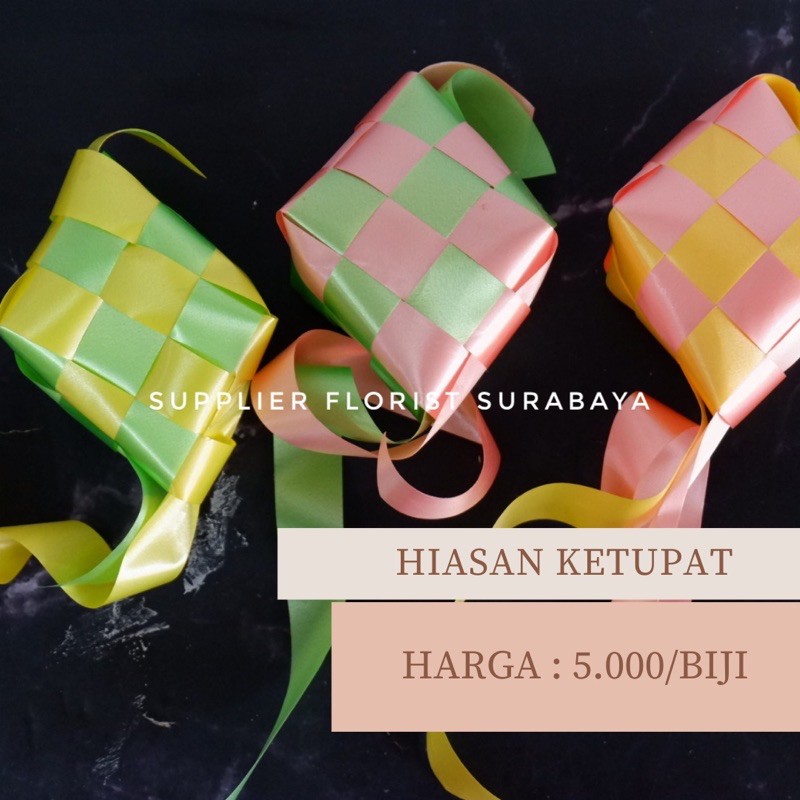 hiasan ketupat