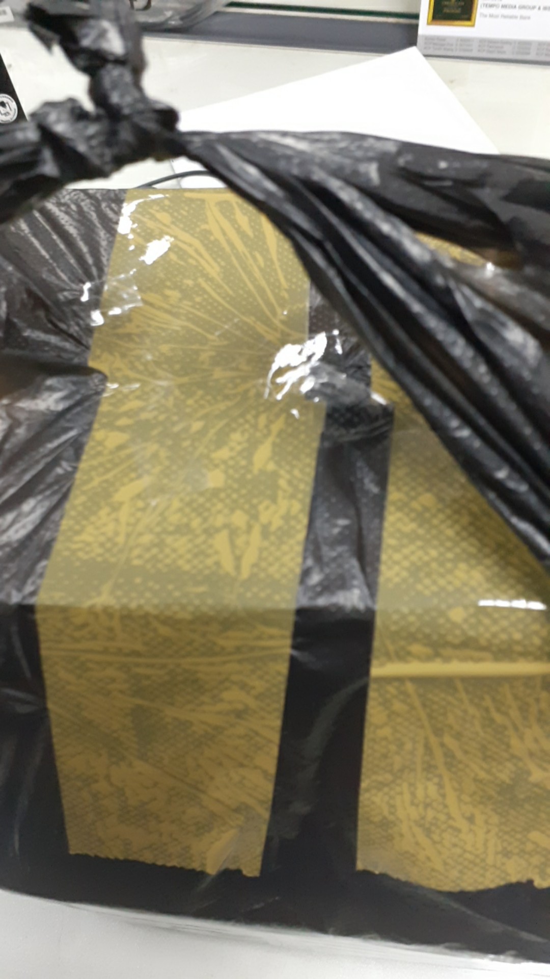 ( Tissue Jolly Kiloan 560 Gram ) Tisu Facial 2ply (no.150)