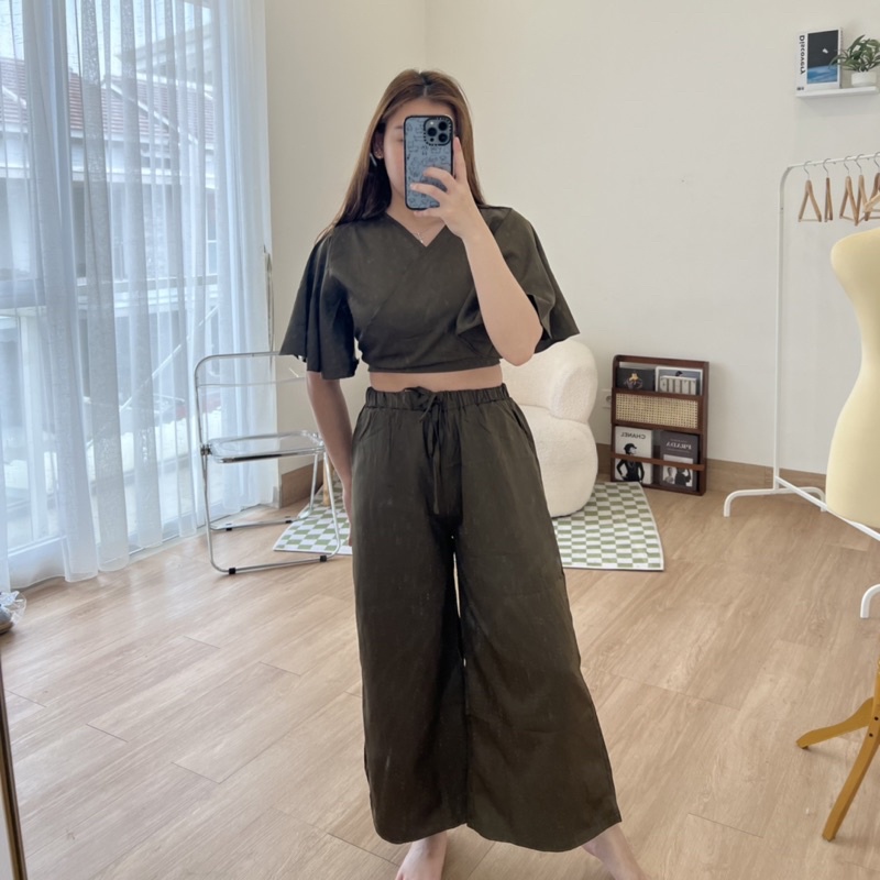 Alita Crop Set Panjang Wanita