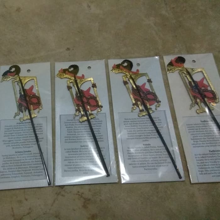 SOUVENIR MINIATUR WAYANG KULIT PANDAWA LIMA SUNDUK MINI - MURAH