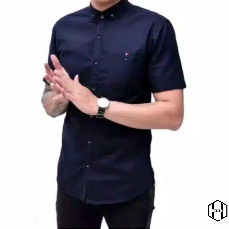 KEMEJA PRIA BOYI TOP MAN LENGAN PANJANG PENDEK KASUAL FORMAL KERJA KANTOR POLOS PUTIH HITAM WHITE