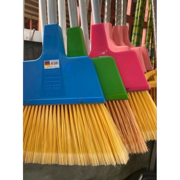 SAPU LANTAI NAGATA 644